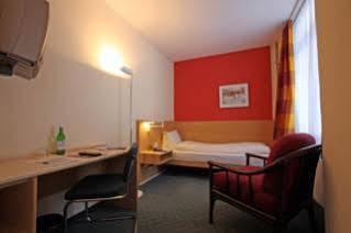 Esplanade Swiss Quality Hotel Давос Екстериор снимка