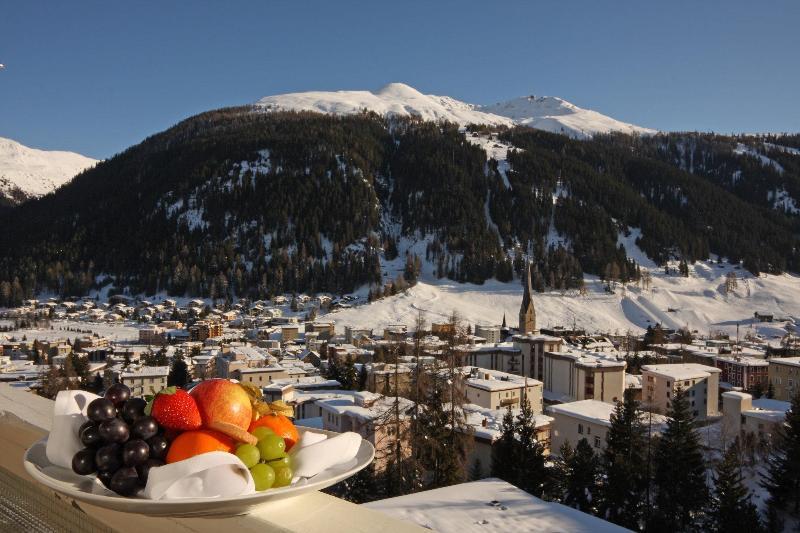 Esplanade Swiss Quality Hotel Давос Екстериор снимка